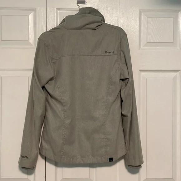 Bench Jacket - Picture 2 of 5